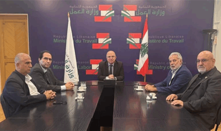 وزير العمل يؤكد دعم تسوية أوضاع العمال الأجانب ويحث أرباب العمل على المبادرة