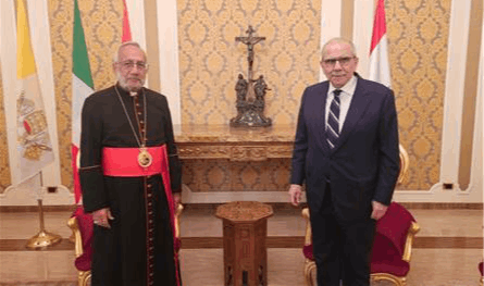 البطريرك ميناسيان يستقبل سلام في المعهد الحبري الأرمني في روما