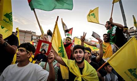 عن &quot;حزب الله&quot; واحتفالاته.. ماذا كشف تقريرٌ فرنسي؟