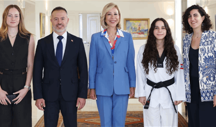 اللبنانية الأولى استقبلت وفد التايكواندو في بعبدا