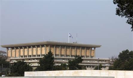 انتقادات واسعة لحملة تطالب بتخفيف عقوبة قاتل فلسطينيين في إسرائيل