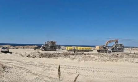 إسرائيل تعزز وجودها على &quot;الخط الأصفر&quot; وتقسم القطاع إلى شطرين