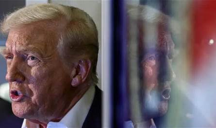 الرئيس الأميركي: نجري بالفعل محادثات مع روسيا بشأن نزع السلاح النووي