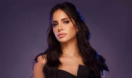 انهارت من البكاء مع إعلامي لبناني.. للمرة الأولى آمال ماهر تكشف تفاصيل عن حياتها (فيديو)