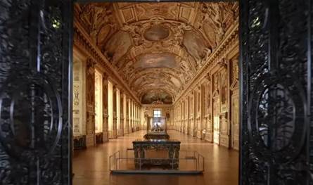 مستجدات قضية اللوفر.. توقيف خمسة أشخاص