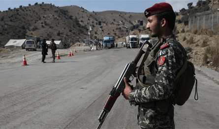 مقتل 22 مسلحا على الحدود مع أفغانستان