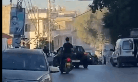 بالفيديو.. استهداف سيارة &quot;بلا ركاب&quot; على طريق حاروف