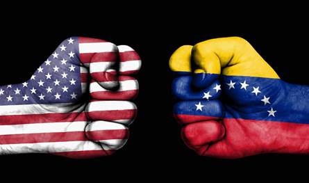 قبيل ضربات محتملة.. واشنطن تحدد أهدافا في فنزويلا بما في ذلك منشآت عسكرية