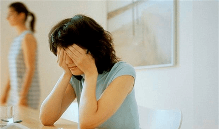 تحذير للنساء.. منتج يفترض أنه رمز للنظافة يتحوّل إلى موضع شك