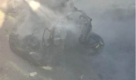 بالصور: غارة إسرائيلية من مسيّرة تستهدف دراجة نارية في كونين