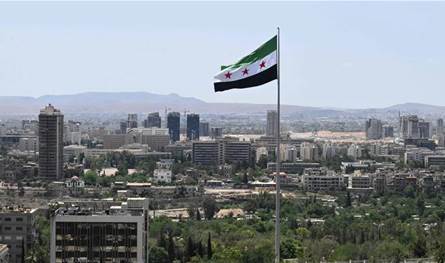 دمشق ستطالب لبنان بتسليم &quot;ضباط نظام الأسد&quot;.. هذا ما كشفته مصادر سورية