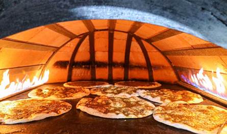 &quot;حالات تسمم&quot; بسبب فرن في لبنان.. وبلدية توضح