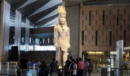 بمشاركة 79 وفداً رسمياً.. السيسي يشهد افتتاح &quot;هدية مصر للعالم&quot;