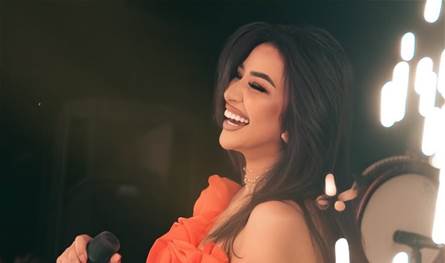 بعد انتشار فيديوهات مع طليقها خادشة للحياء.. الفنانة الشهيرة تخرج عن صمتها وتُعلّق