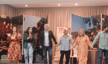 امية لحود قدمت مسرحيتها &quot;قضيتي وطني&quot; على مسرح ثانوية جبيل الرسمية