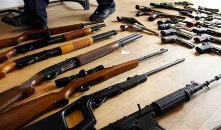 في بلدة لبنانية.. ضبط كمية كبيرة من الأسلحة