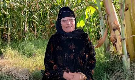 من فرن الخبز إلى &quot;بيلبورد&quot;... مطربة ريفية تفاجئ نجوم الغناء