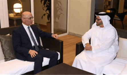 الحجار بحث مع المستشار الديبلوماسي لرئيس دولة الإمارات في التعاون الثنائي