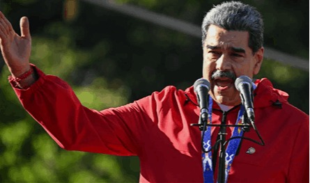 مادورو يهاجم واشنطن: اتهامات المخدرات تبرير لـ&quot;سرقة نفطنا&quot;