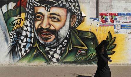 بالفيديو.. منزل ياسر عرفات في غزّة يتحول إلى &quot;ملجأ للنازحين&quot;