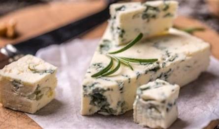 تجنّب الطعام الفاسد.. مخاطر قد تصل إلى سرطان الكبد!