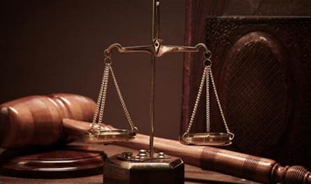 حكم مشدد بحق أب قتل ابنته الرضيعة دوسا بالأقدام