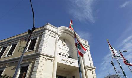 رئيس بلدية طرابلس أجرى اتصالات لتأمين استمرار أعمال جمع ونقل النفايات في المدينة