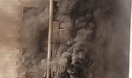 قرب مستشفى... إندلاع حريق داخل شقة سكنيّة في طرابلس