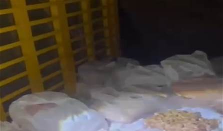 بالفيديو... ضبط 3 أطنان من الشحوم الحيوانية الفاسدة