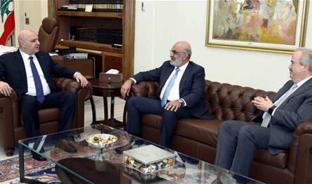 رئيس الجمهورية يبحث مع وزير المالية و ممثل البنك الدولي ملفات التعاون المقبلة
