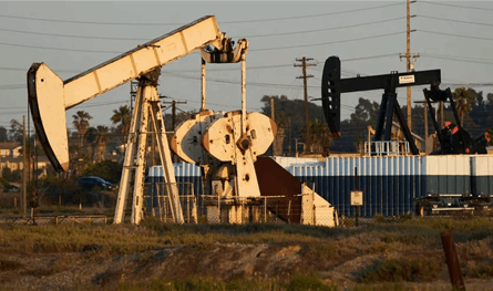 النفط يتراجع