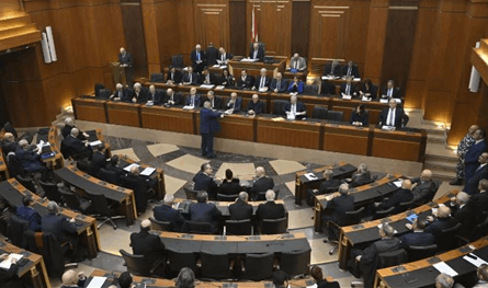 تسوية مرتقبة: لا نواب ستة والاقتراع في الداخل