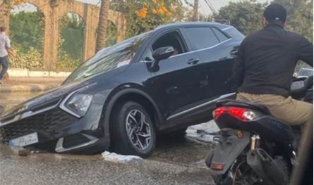 انخساف طريق في خلدة وزحمة سير خانقة