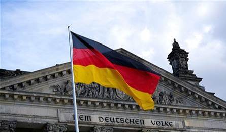 ألمانيا تحظر جمعية إسلامية وتشرع في تفتيش جمعيتين أخريين