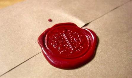 إقفال محمصة بالشمع الأحمر