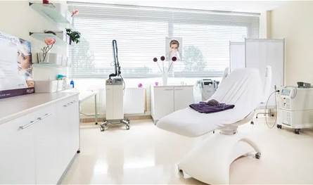 إقفال مراكز تجميل غير مرخّصة في العباسية