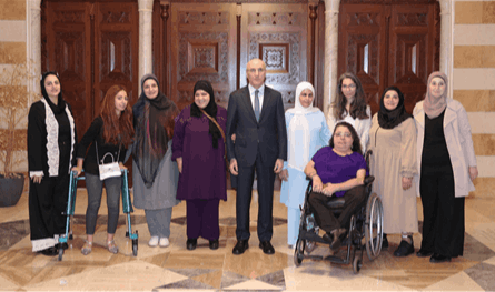 الحجار عرض مع خواجة والبعريني شؤوناً إنمائية واطلع من اللقيس على واقع النساء المعوقات