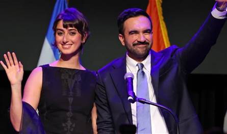 في أول اطلالة رسمية لها.. راما دواجي تلفت الأنظار بفستان بتطريز فلسطيني