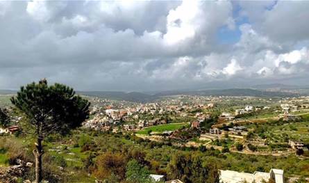 غارة على بلدة عيترون... ماذا استهدفت إسرائيل؟