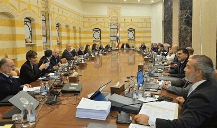 الحكومة تطلب تعليق مواد مقاعد المغتربين وسط اعتراض شيعي والحسم في مجلس النواب