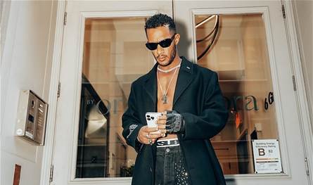 الموت يؤلم محمد رمضان.. فقد أعز الناس (صورة)