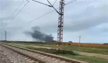 بالفيديو... تحطم مروحية سياحية ومقتل 4 أشخاص