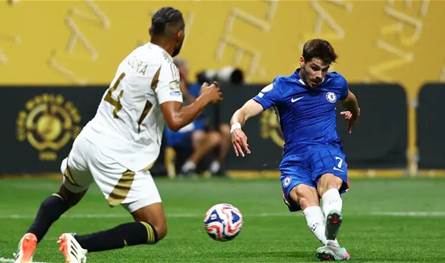 ماريسكا يقرر الانتظار قبل إشراك الجناح نيتو