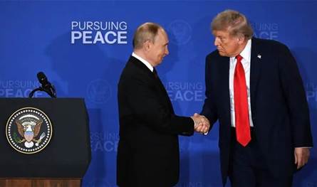 هل من لقاء مرتقب بين ترامب وبوتين؟ هذا ما اعلنه الرئيس الاميركي