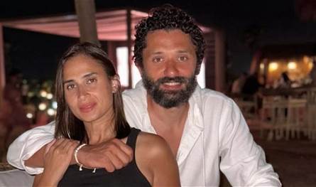 بعد انتشار أخبار ارتباطه بدينا الشربيني.. هذا ما فعلته زوجة كريم محمود عبد العزيز (صور)