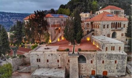 لا قرار من المختارة