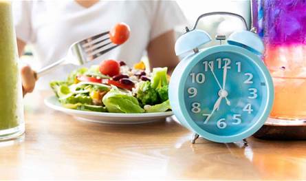 الأبحاث تحسم الجدل: الصيام المتقطع ليس آمنًا للأطفال