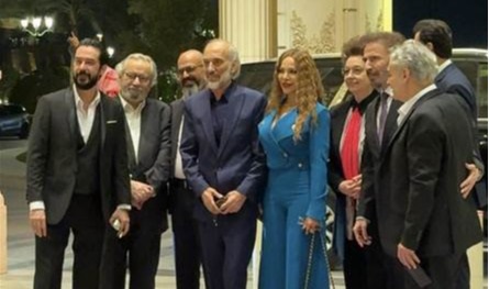 بالصور: تركي آل الشيخ يرعى اجتماعًا فنيًا لنجوم الدراما السورية في الرياض