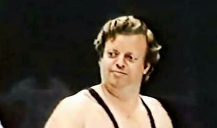 وفاة أسطورة المصارعة &quot;WWE&quot; بريان ماكني