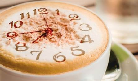 متى يكون توقيت تناول القهوة متأخراً؟